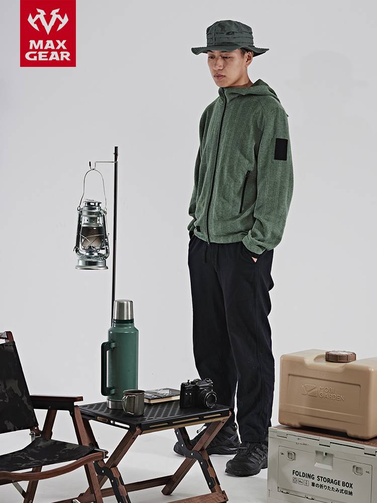 Maxgear windproof and warm blue wood pill sweater