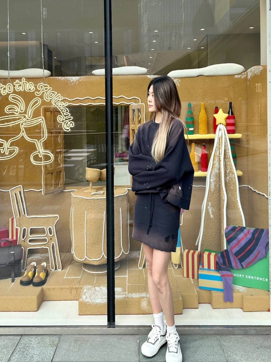 Mom ~ 24 New Summer New Products Designer Oversized round necklads Kase sweater+mini A -line skirt female