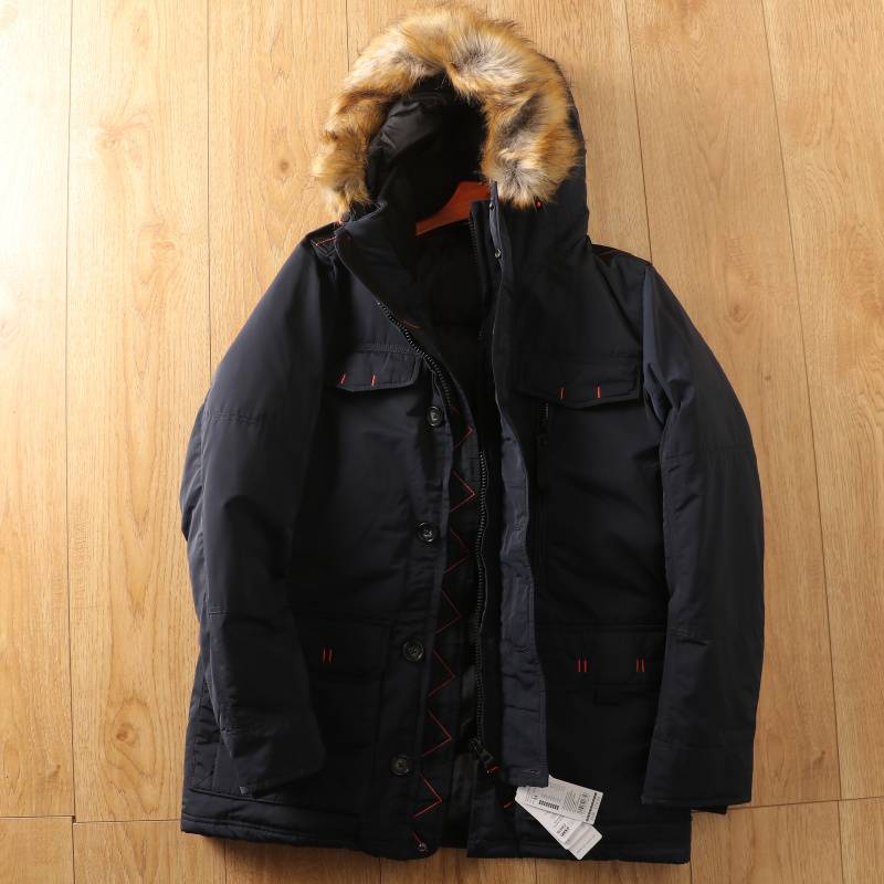 Middle -length faction overcomes cotton jackets, cotton jackets