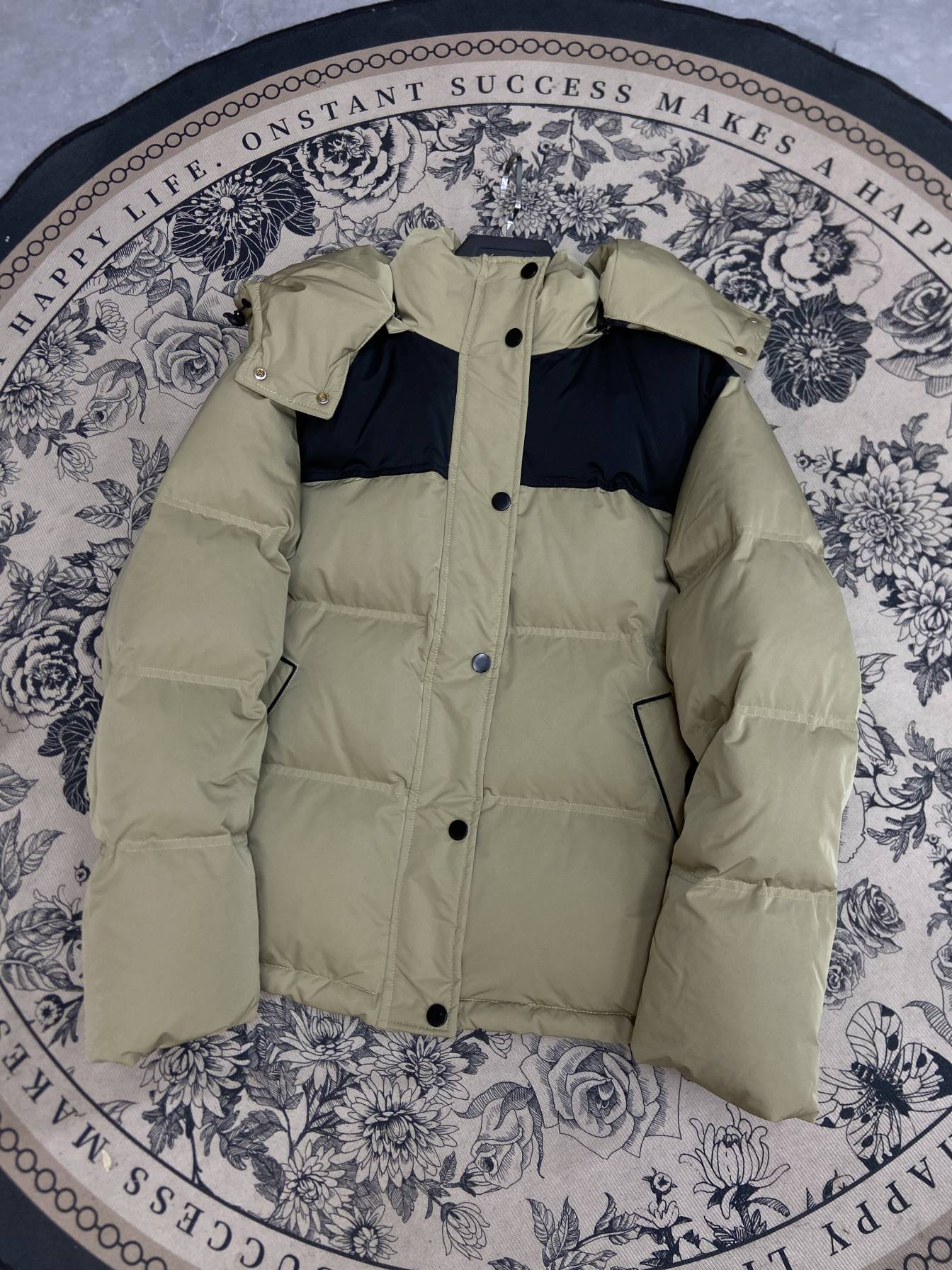 DPLOY down jacket light luxury store charge couple couples, color thick down jackets, mint Mono 2024