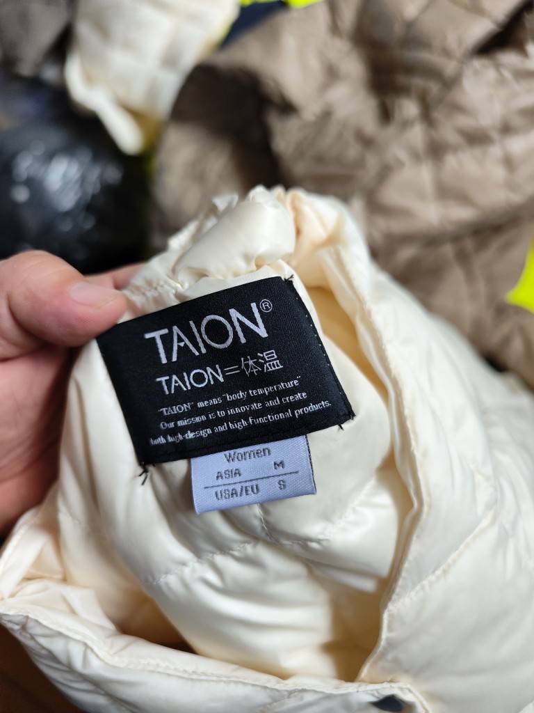 Taiwan long lady down jacket