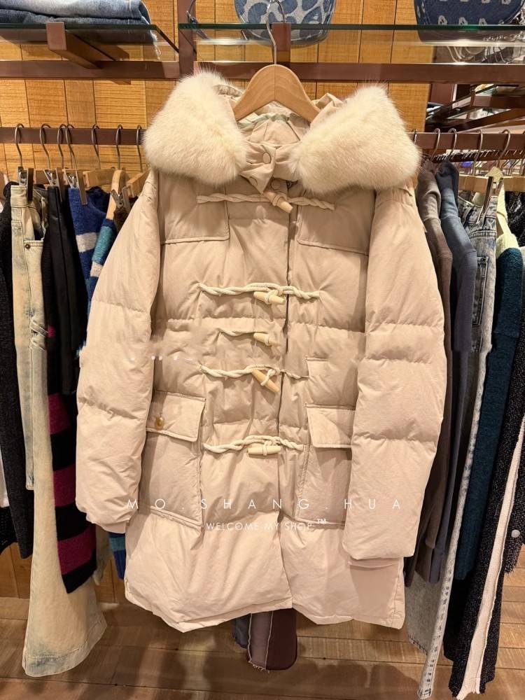 Academy Wind Master Candida Clason Clawd down jacket