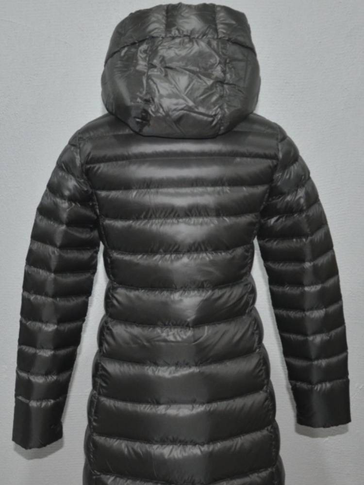Sanjiao commuting nylon medium long hooded down jacket