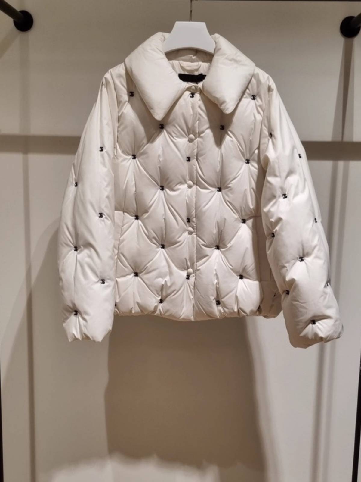 2023 new Korean original single down jacket short white goose velvet qi is thin and warm, lapel leisure temperament jacket