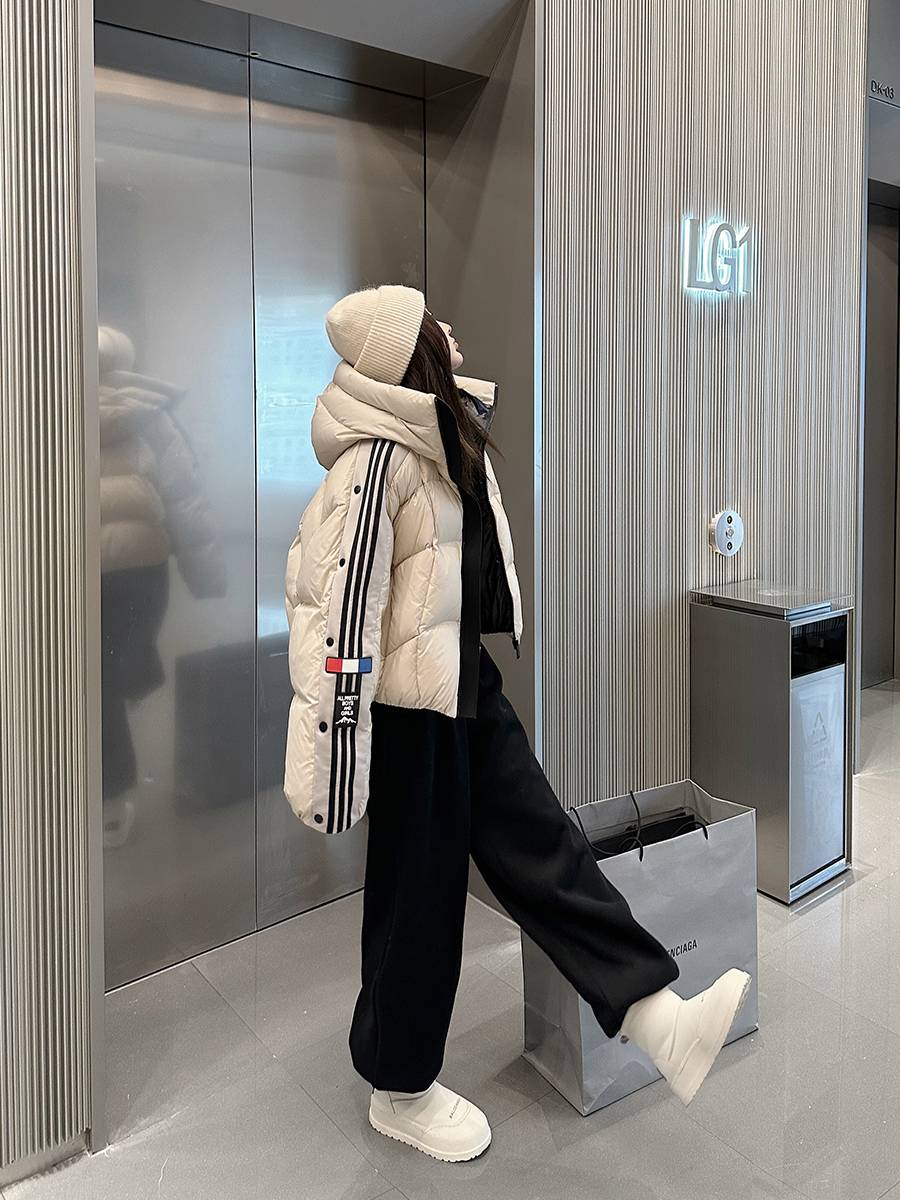 Switching white duck down hooded short down jacket