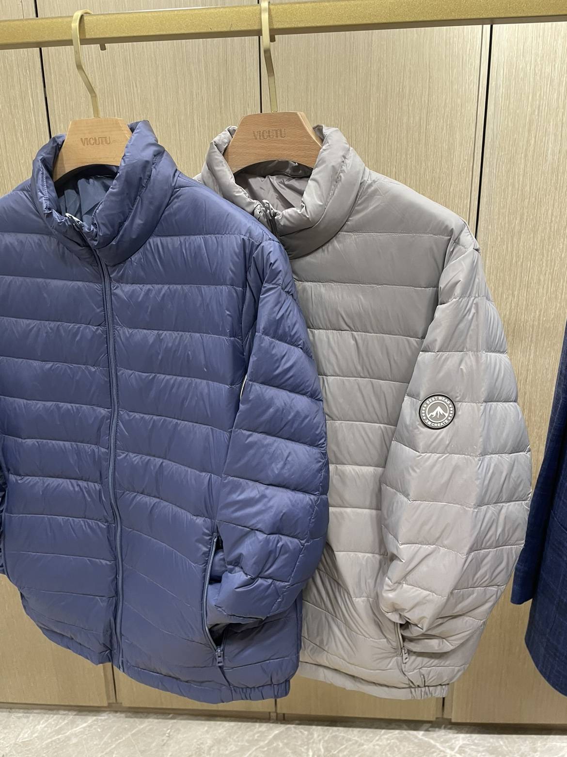 Leisure stands light and light, keep warm white duck down and down jackets