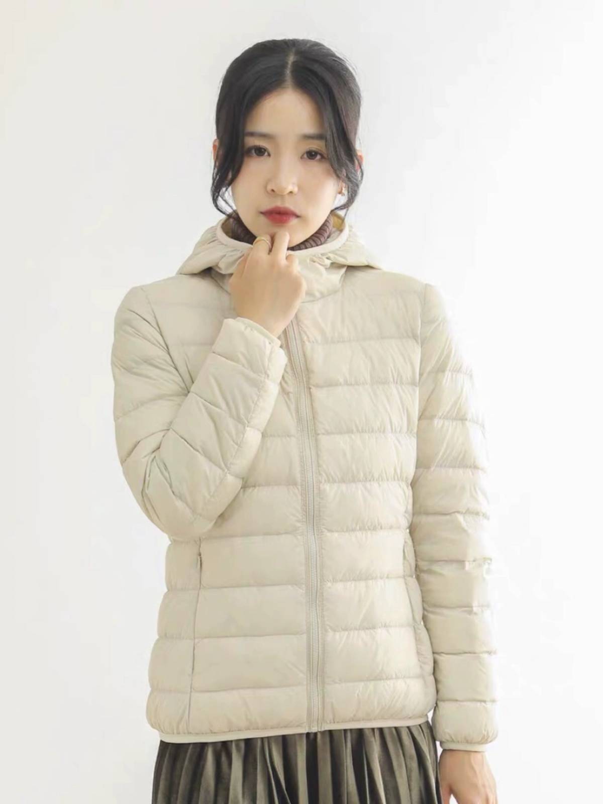 White duck down hooded down jacket vest
