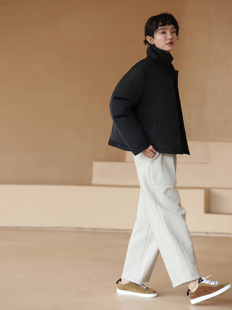 Miss Harbin Winter New Simple Simple Short Short Neck 90 White Duck Volume Windproof Bread Bread Pills Female