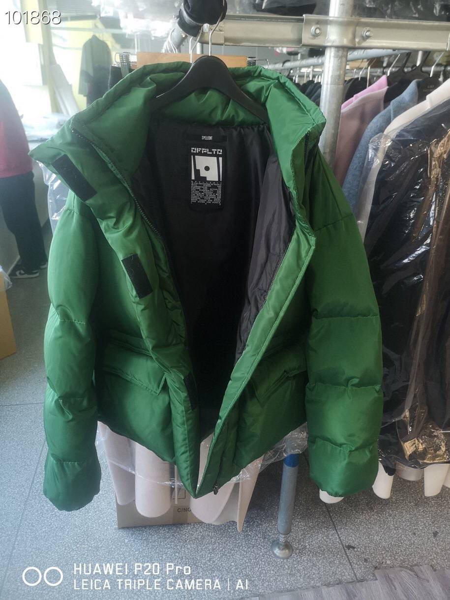 Exit South Korea's original single 21 Winter new big pocket down jacket female workers standing upper collar zipper magic stick white duck down