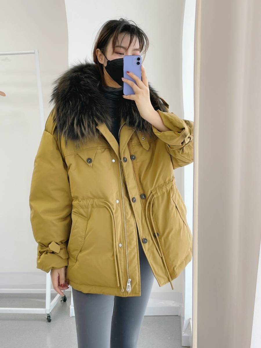 Small sister -in -law hair disassembly hairy collar down jacket