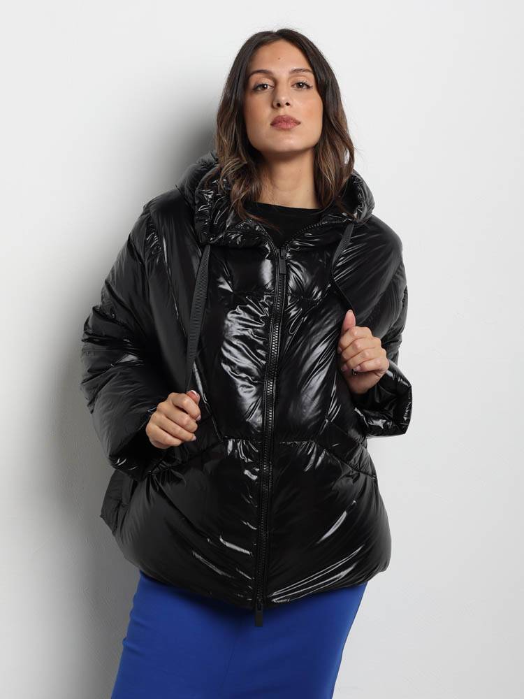 Short -hood -resistant and moisturizing down jacket fluffy and warmth