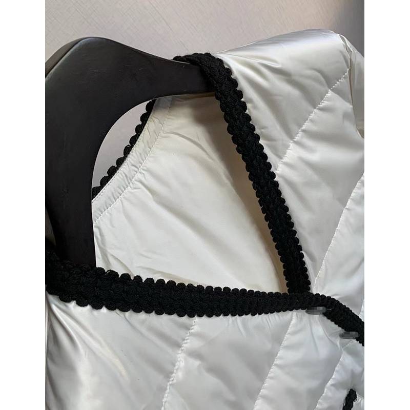 2023 Winter new small incense wind down jacket female autumn white duck down outer set female