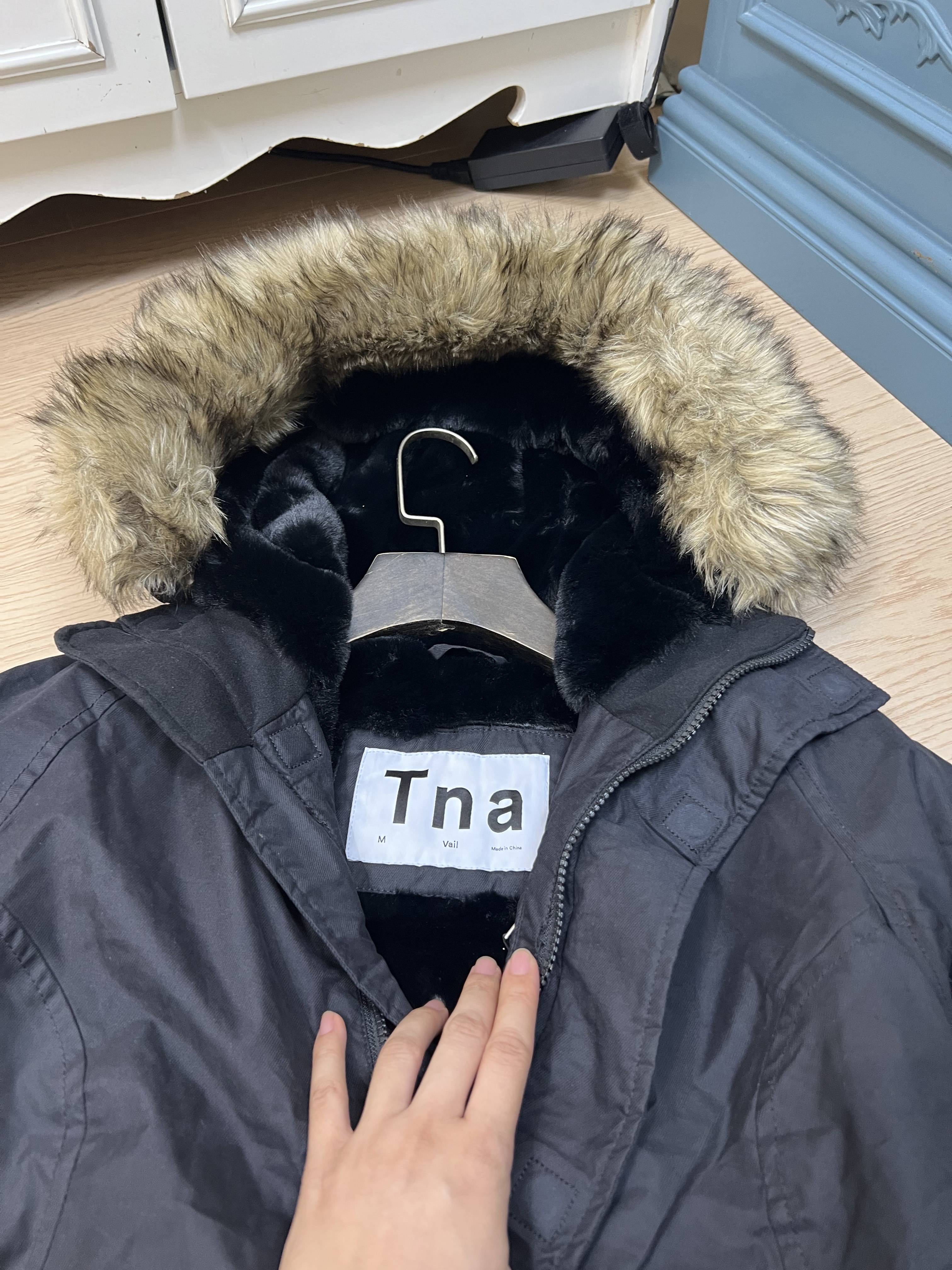 Plush jacket short windproof fabric inside TNA