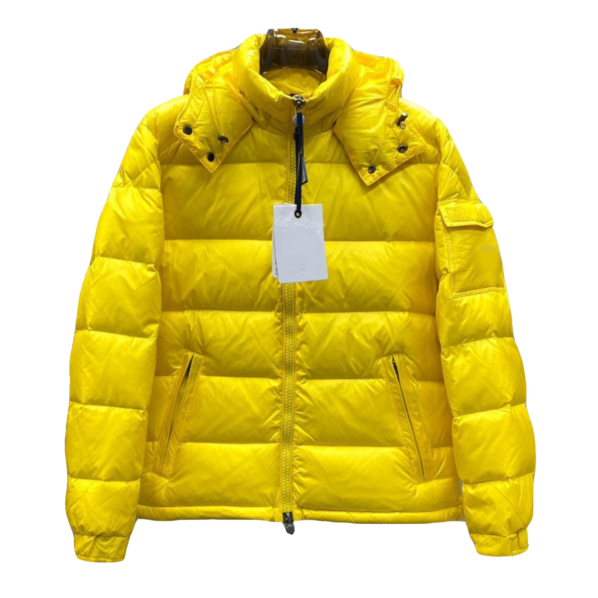Stand up short men and women in the same thick yellow down jacket