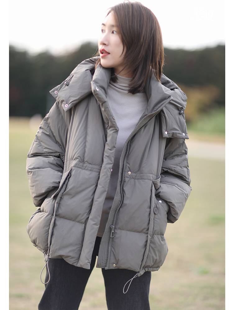 Simple and leisure thickened and warm -up collar neck down jacket