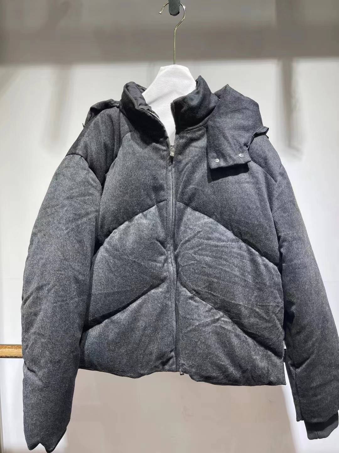 Tomiting blood loss!Do not return!Cashmere goose down jacket short down jacket, great value!Chong Chong!