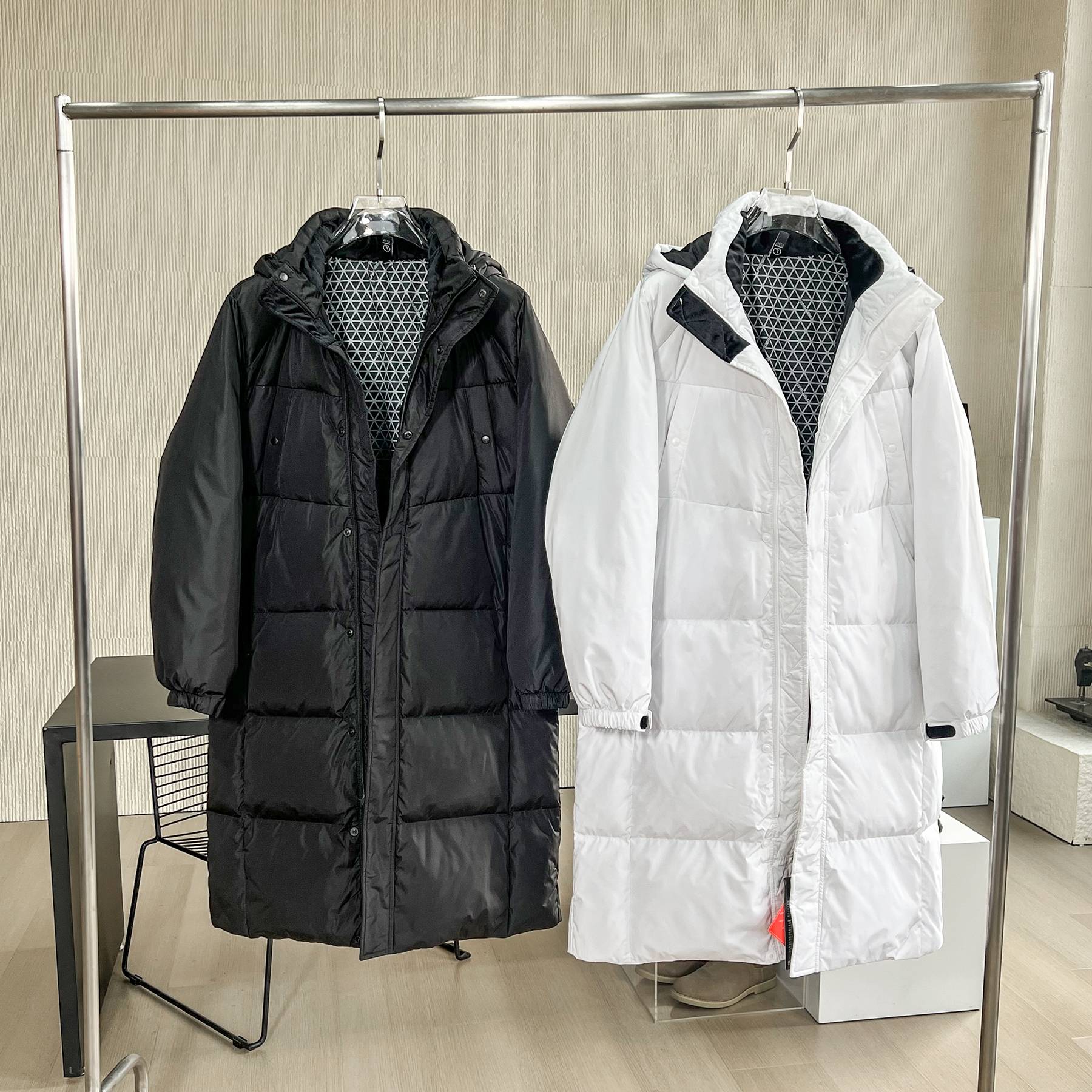 Autonomous casual hooded over -the -knee long model