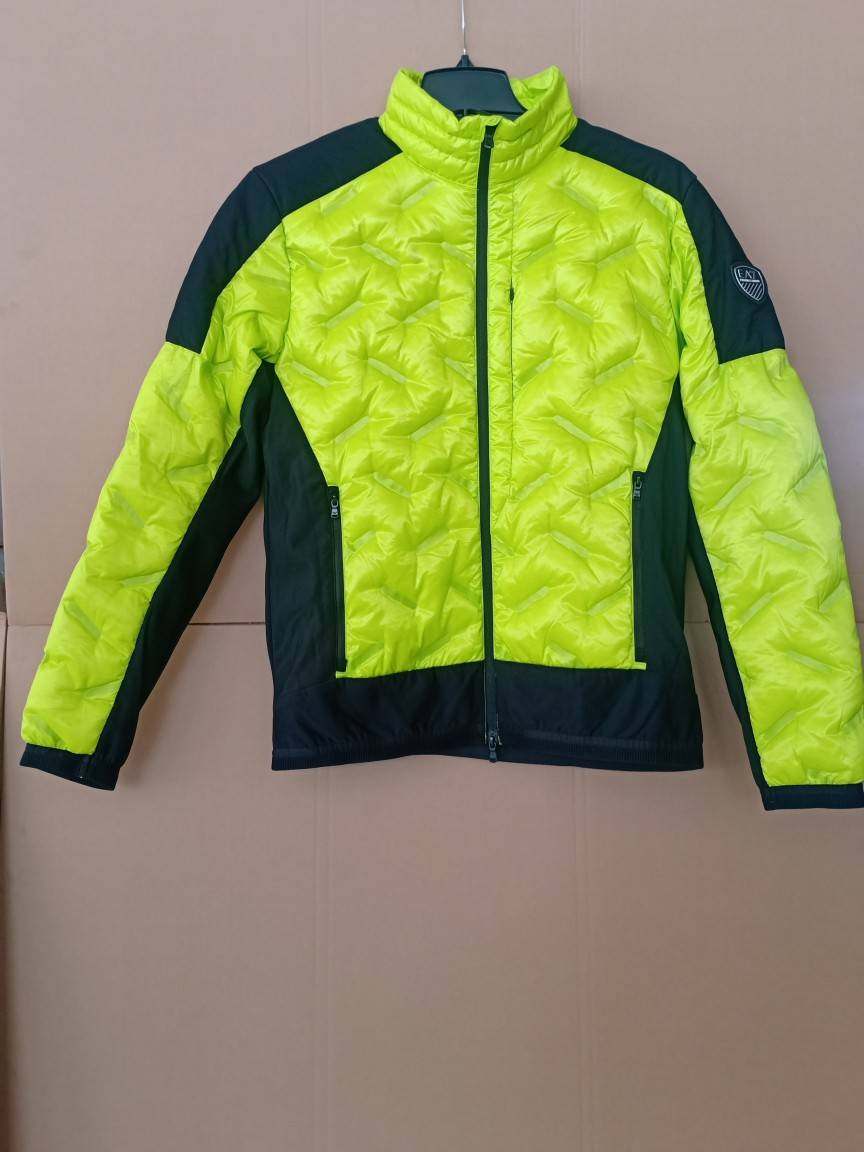 Original export of European and American goose down jackets.