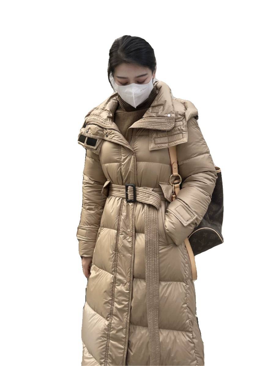 Plush jacket women's medium long over -knee thickened hood, waist thin 2023 winter color pure color simple slimming resistance