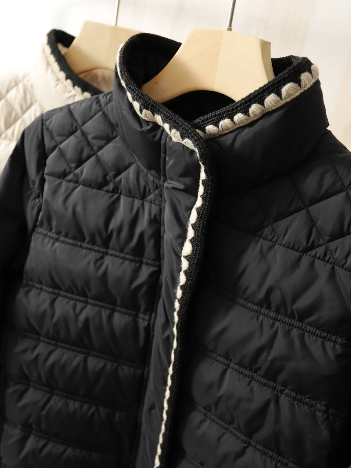 Fashionable foreign incense wind, light, light short down jacket girl