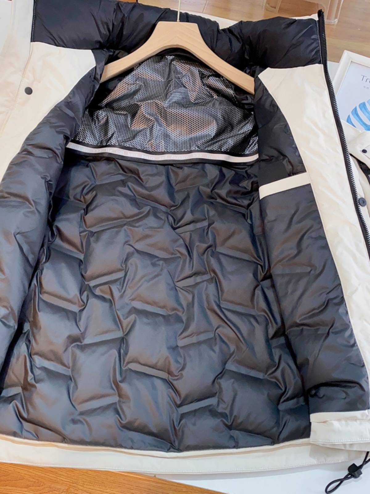 Gongcai and collar conventional high -quality workplace down jacket