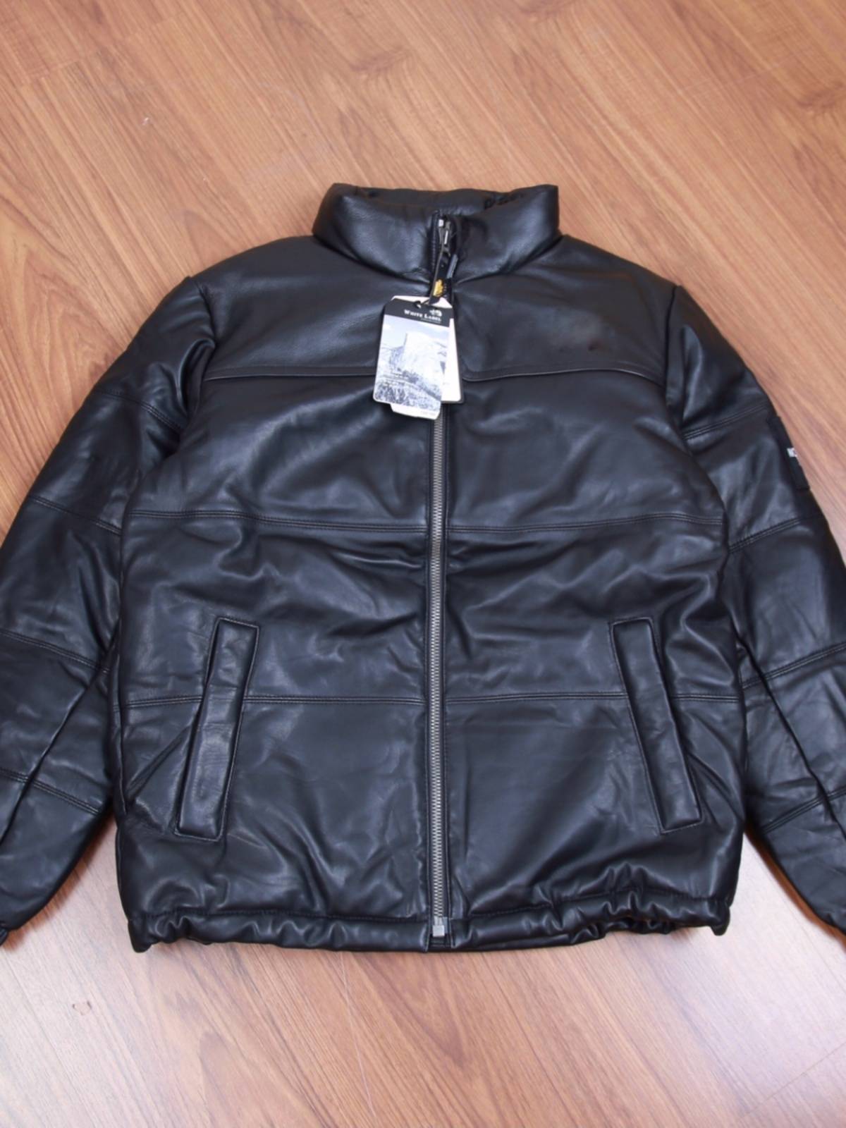 It is also a leather coat and a down -to -product nf series brand original single winter new product limited sheepskin down jacket