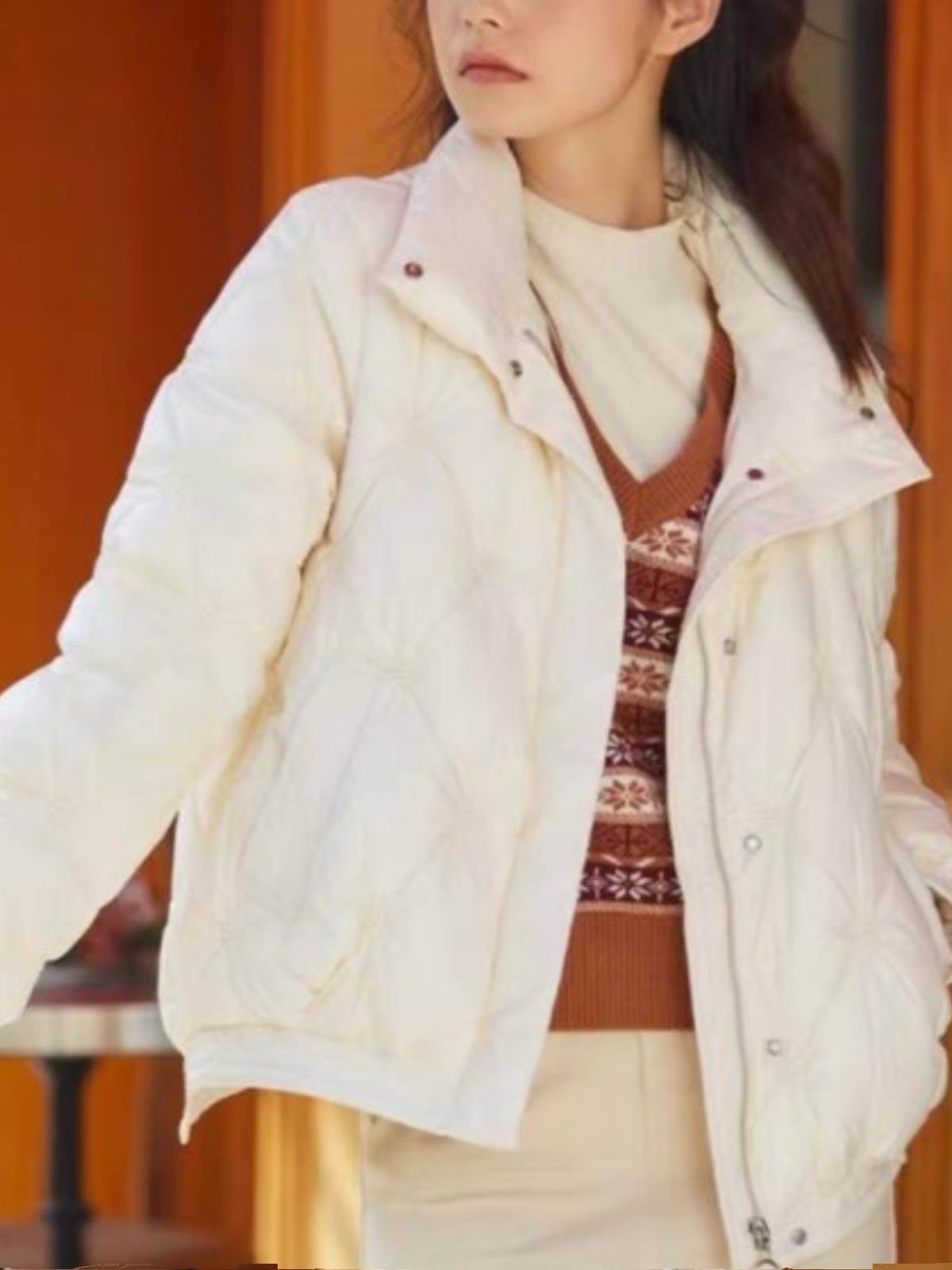 Special offer, love home without retreating winter short ladies light-colored striped embroidered down jacket 50-1-130