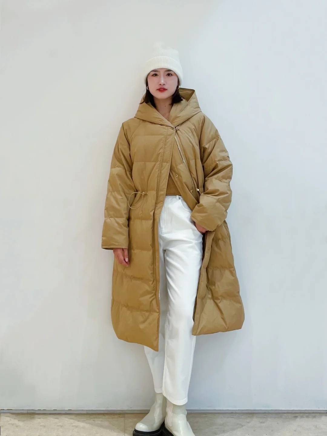 90 White Polytic Double -sided Hooding Long Plug jacket
