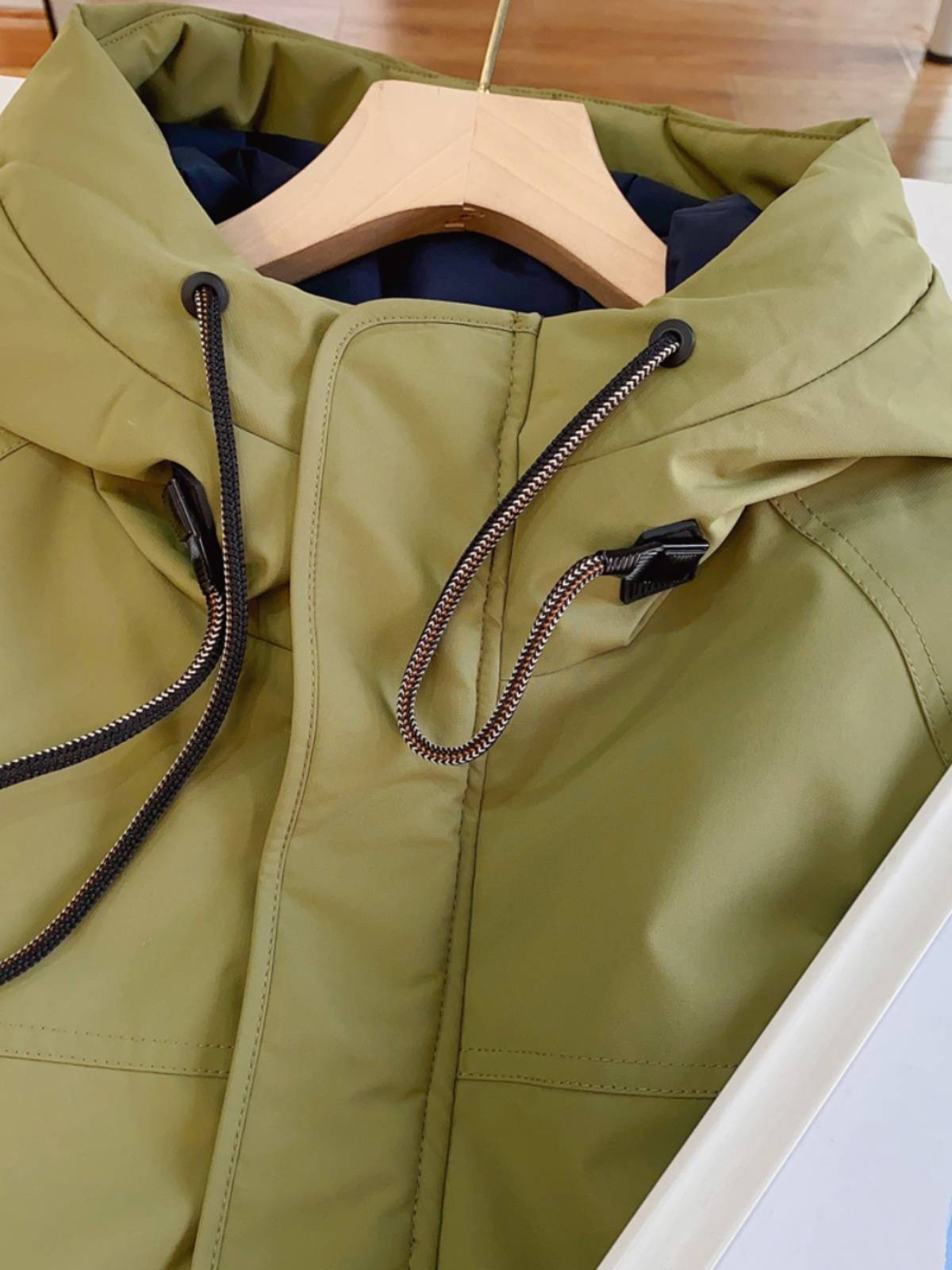 Gongguang Mid -length hooded hood