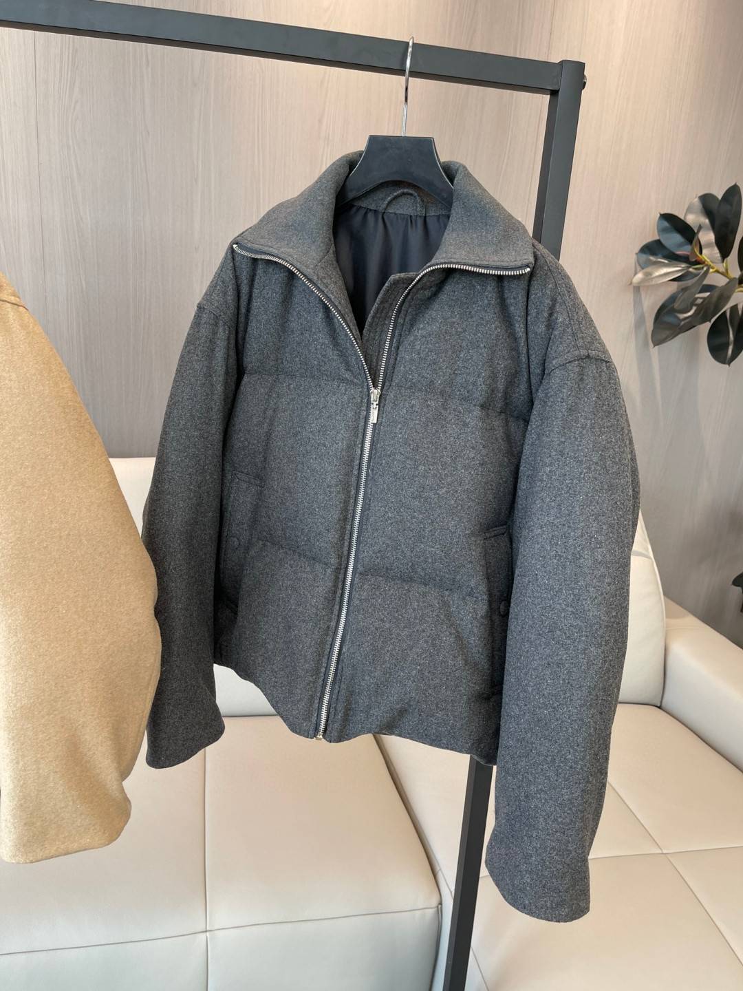 European Station 24 New Wool Fasting Franchons Poly Textiles Mark Short -neck Goose Velvet Zipping Plel Female Single