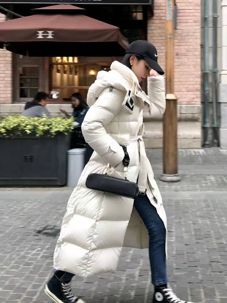 Original high -quality lady belt can take off the cap and thickens long down jackets warm fashion large size jacket