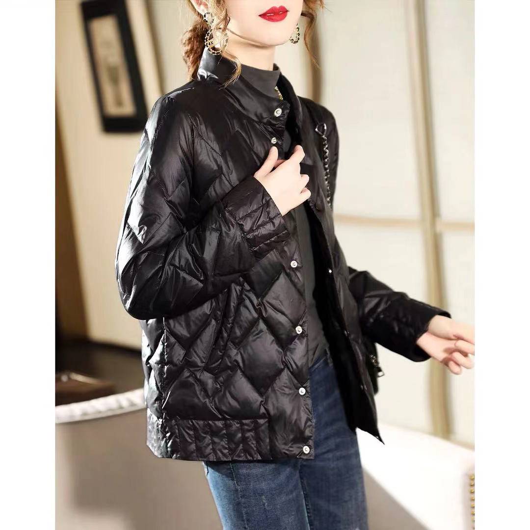 Clear warehouse leakage big -name cutting exit light and light down jacket
