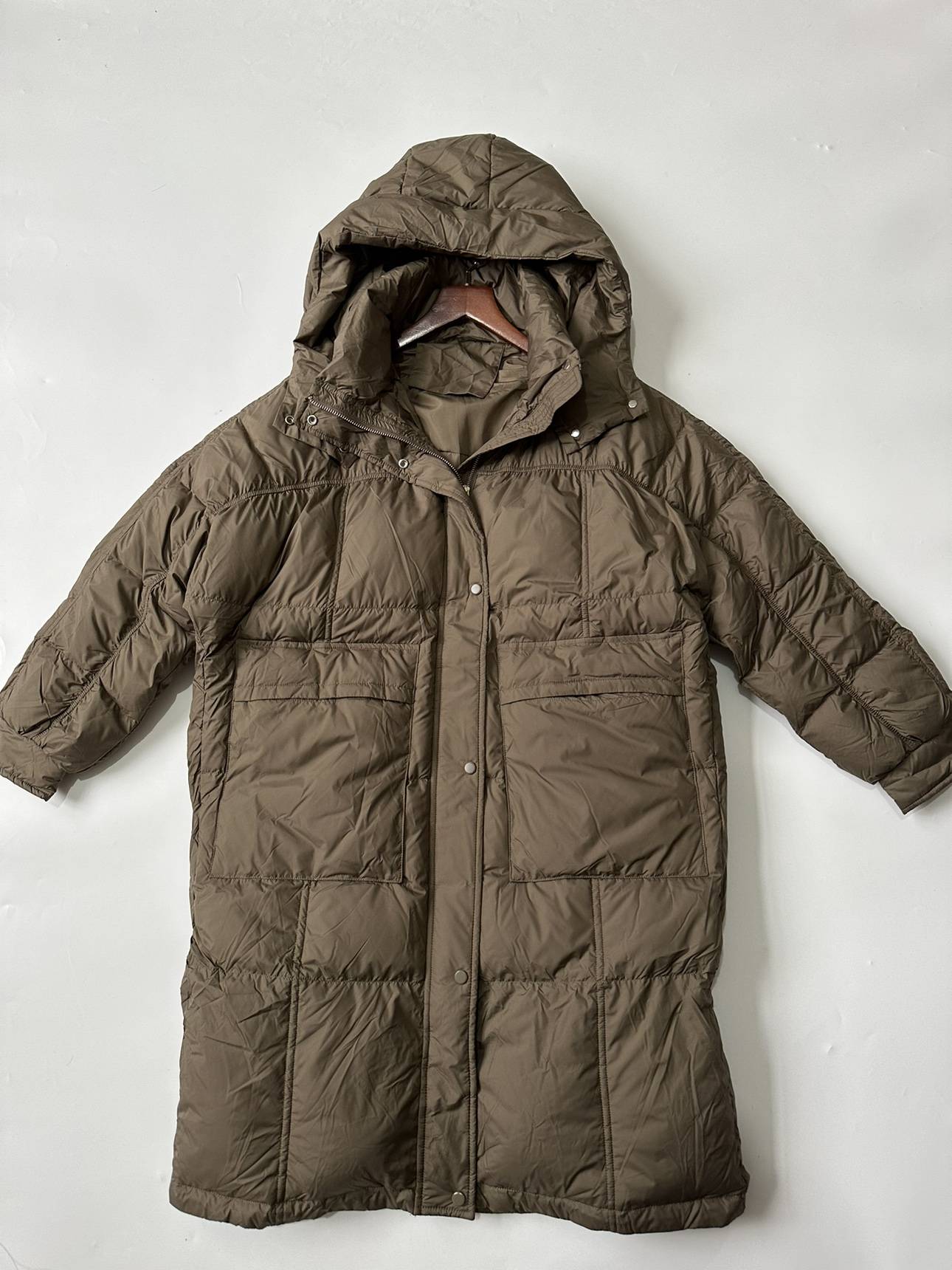 The factory has good reputation, as thick as a quilt, as light as a fur, 90%white duck velvet long -sleeved down jacket outer women