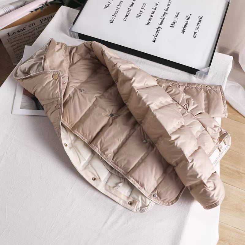 Demonstrate special price 90 white duck short pure color, high -neck, light, thin, warm loose down noodles jacket female