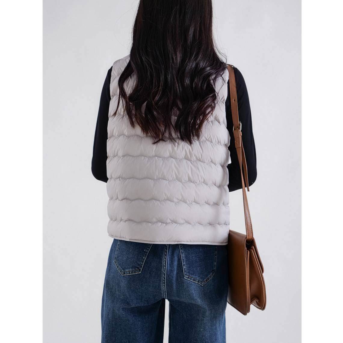 White goose velvet down jacket female round collar variable V -neck vest