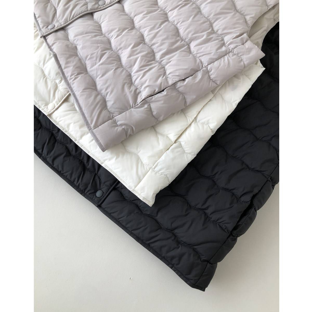 White goose velvet down jacket female round collar variable V -neck vest