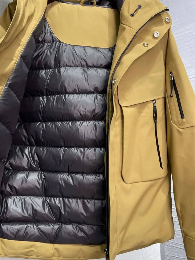 Town shop cattle!Autumn and winter urban outdoor seamless glue pole cold duck down wind and rainproof men's hooded down jacket