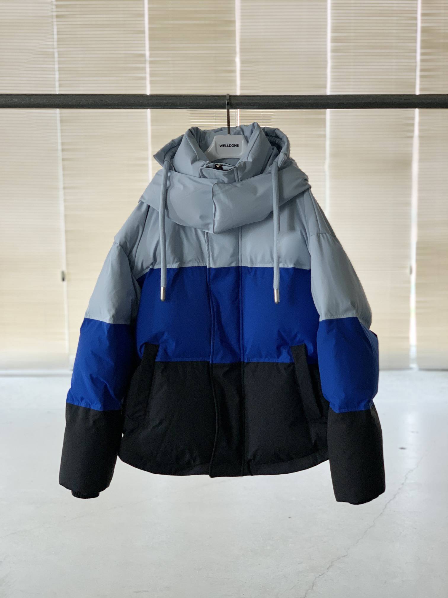 2022 Big A Love towel embroidery embroidery capsule series hooded 90 white goose velvet men and women down jackets to overcome the tide