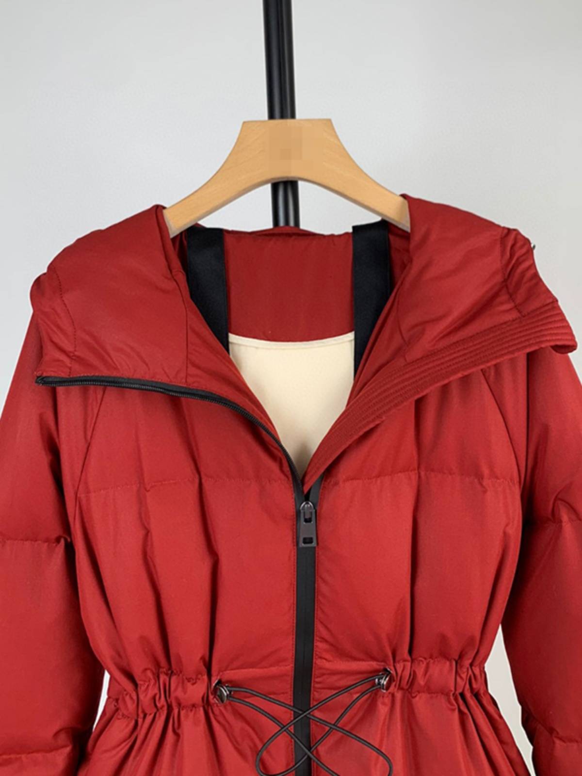 2023 Winter new hooded silk coat penton Paike medium thick red down jacket