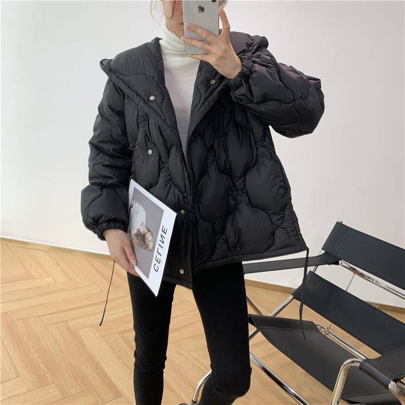 Thin down jacket hooded and warm and loose