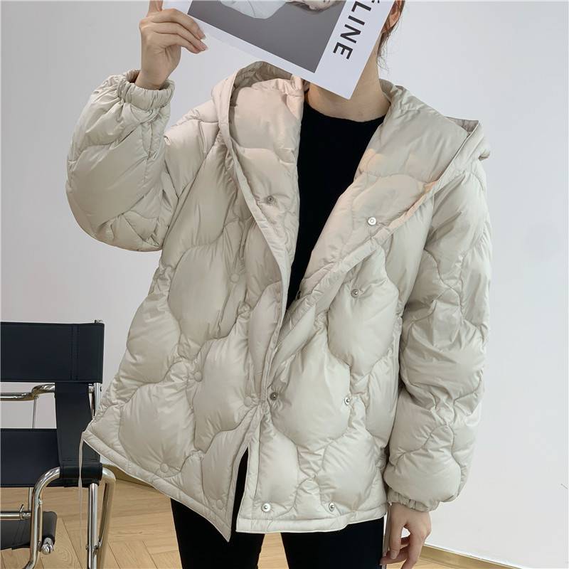 Thin down jacket hooded and warm and loose