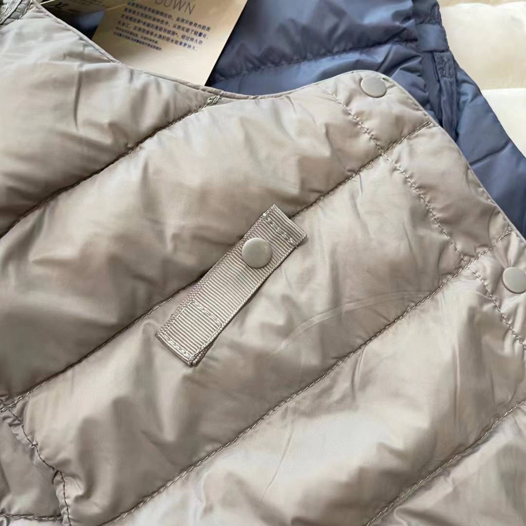 Special offer benefits ~ Daily simple yuan autumn and winter giant practical light round neck down jacket vest vest women's models
