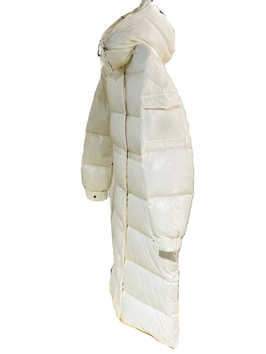 Channel long ladies down jacket black and white two -colored super thick goose down jacket heavy heavy weight