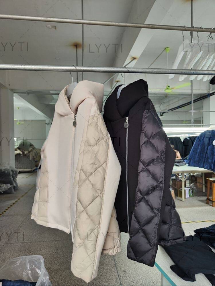 Fashionable and not pressing ~ Japan's pure Yuan Guide lightweight cotton stitching cable diamond 90 white duck down hooded down jacket