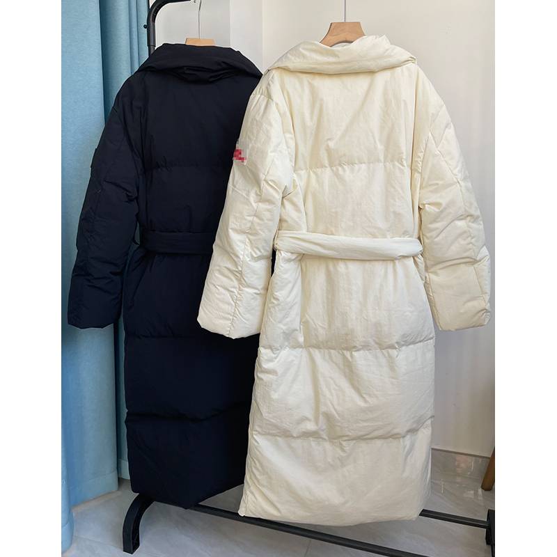 Walking big quilt stands thickened new country duck down long black down jacket