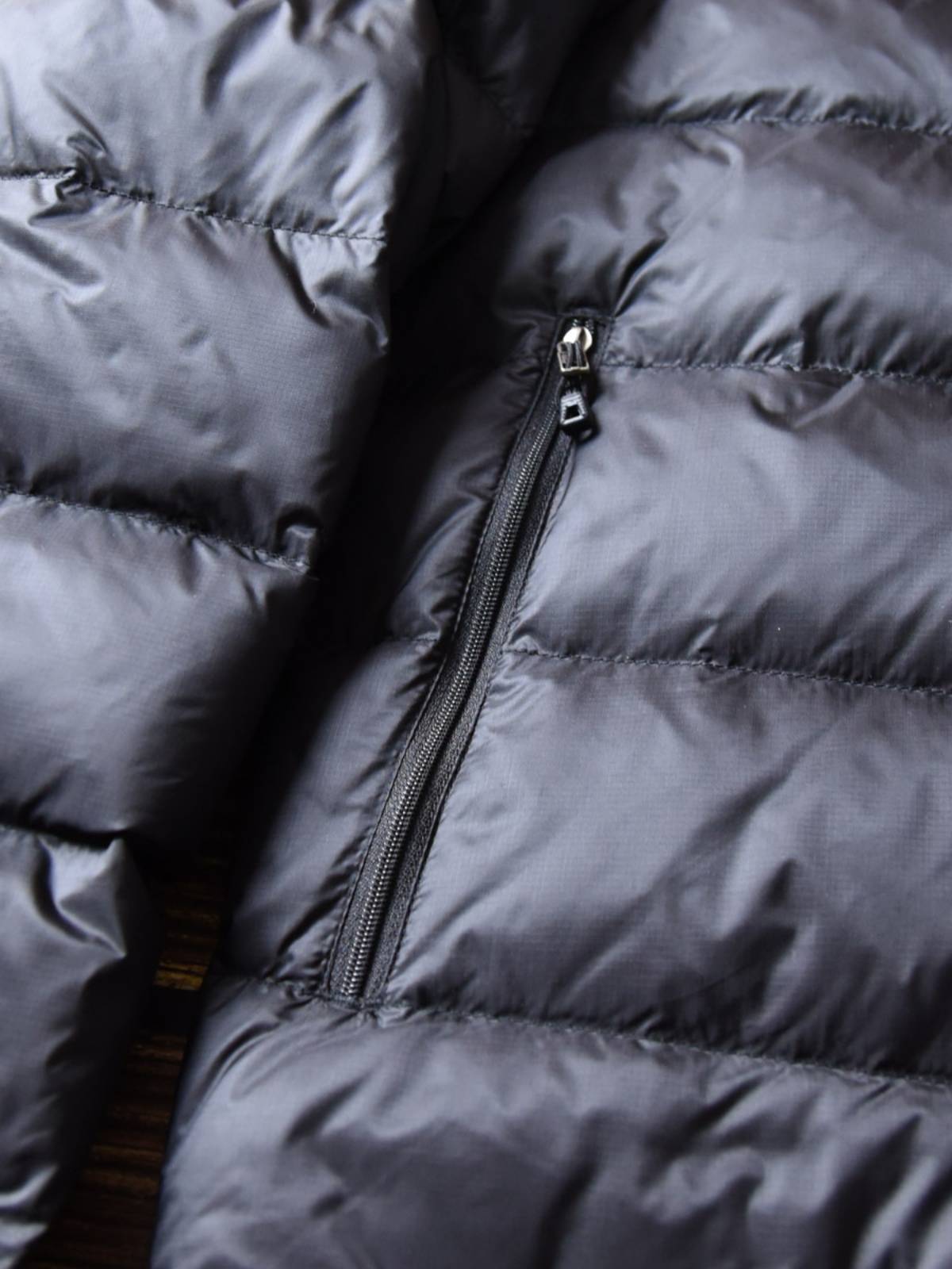 Official 6000+ autumn and winter men's ultra-light splashes 800 fluffy 90 white goose velvet hooded down jacket 5675-2
