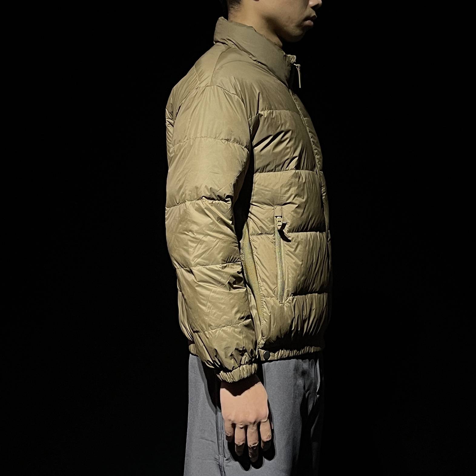 Graphene spontaneous heating fabric goose velvet stand -up collar down jacket