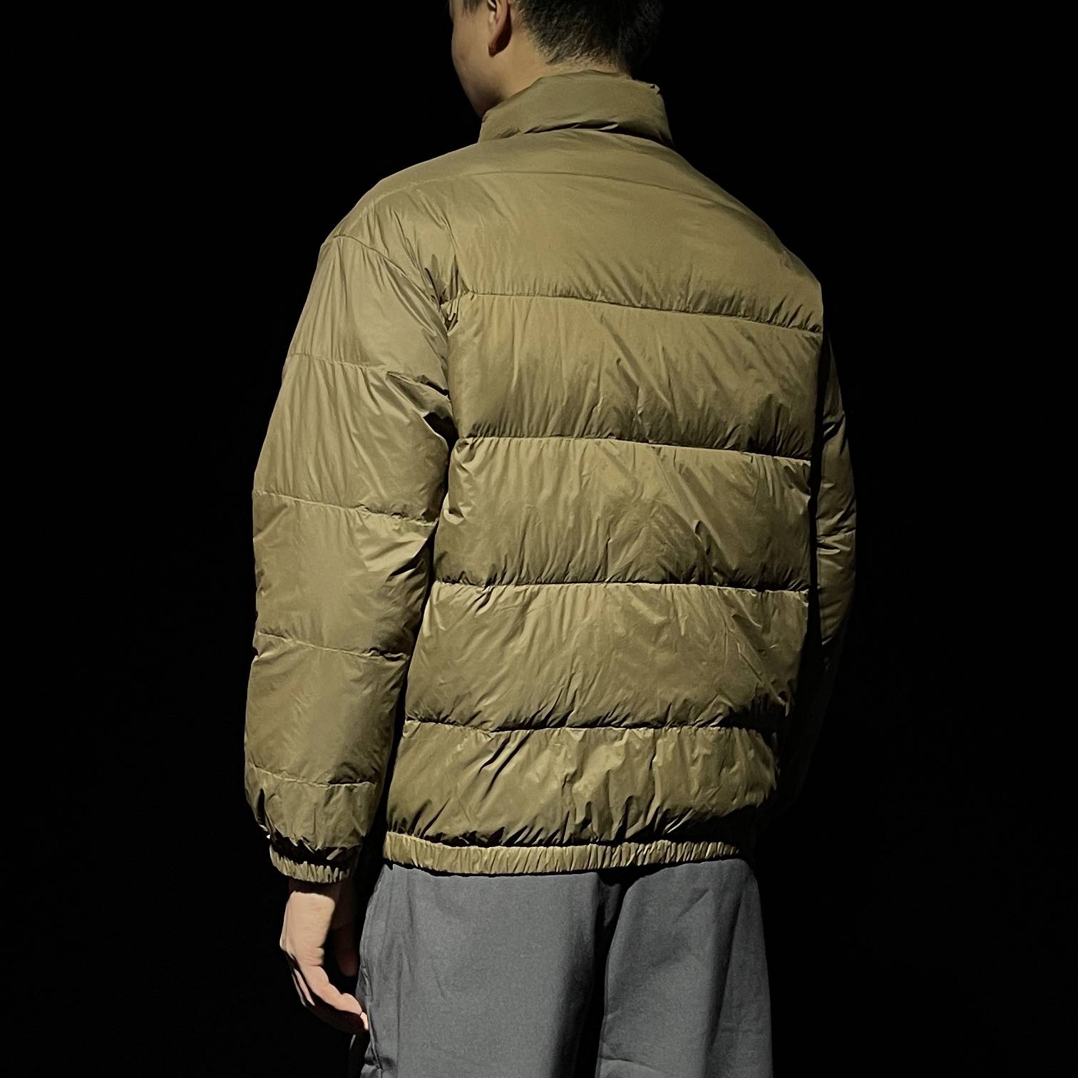Graphene spontaneous heating fabric goose velvet stand -up collar down jacket