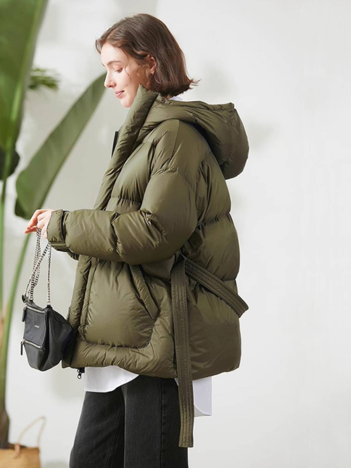 White duck down thickened and warm hooded down jacket jacket