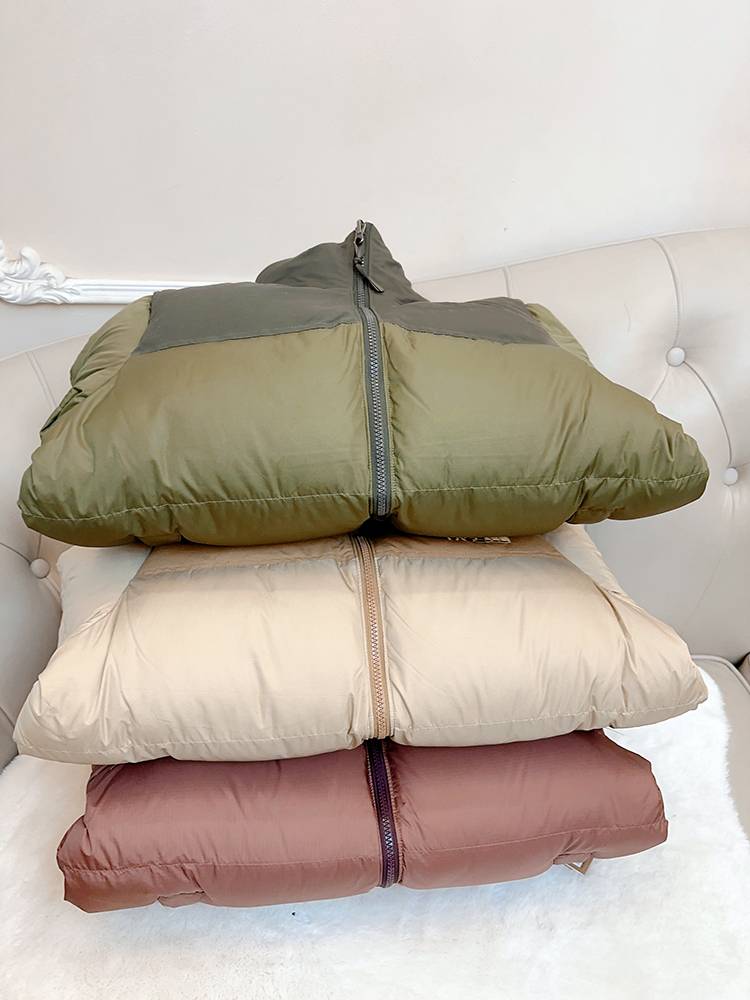 Leisure short stand -up collar fluffy thick solid down jacket